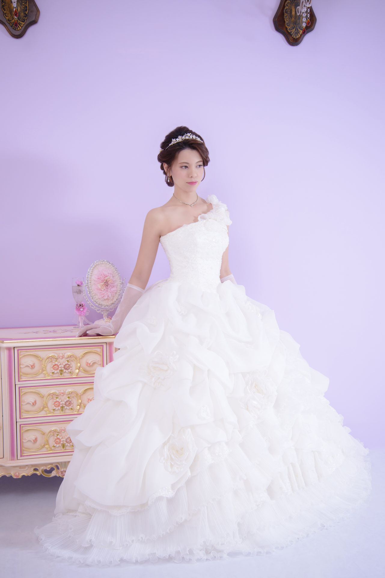 ウェディング 婚礼 スタジオチャーリー 沖縄の写真館 振袖館 フォトスタジオ 衣装レンタル 百日記念の撮影 七五三の撮影と衣装レンタル 成人式の前撮りと衣装レンタル 十三祝いの撮影と衣装レンタル 生年祝いの撮影と衣装レンタル